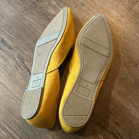 Time and Tru Mustard Yellow Loafers - Picture 5 of 6